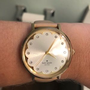 Kate Spade Scalloped Metro-Vachetta BEAUTIFUL!